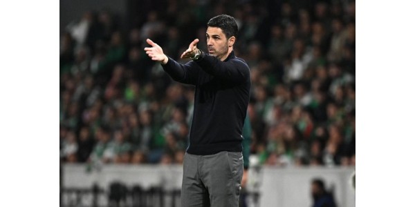 Mikel Arteta staat momenteel onder de grootste interne druk in de Premier League Mikel Arteta staat momenteel onder de grootste interne druk in de Premier League